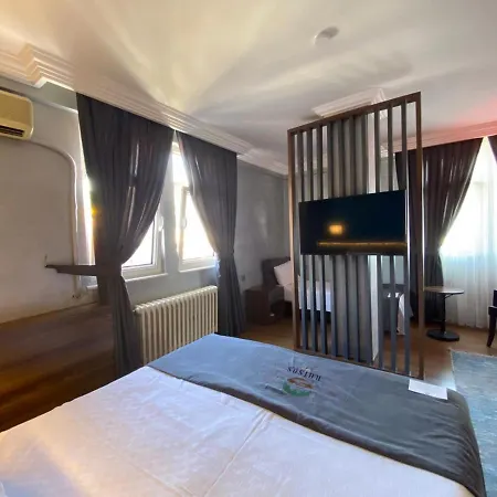 Rhisos Gold 3*